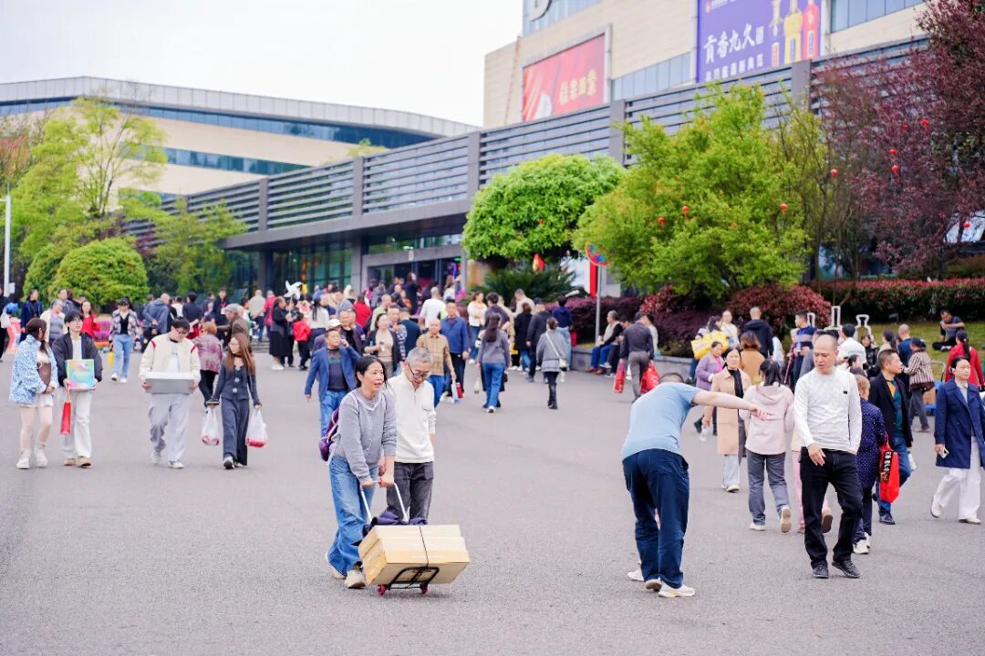 泸州市老酒协会 泸州市老酒协会